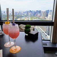 ザ タヴァン グリル＆ラウンジ - 