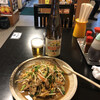 三松会館 - 料理写真:キリン(大瓶)一番搾り、肉ニラ玉炒め