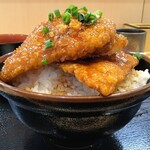 とんかつ はまや - タレかつ丼(大盛) 横