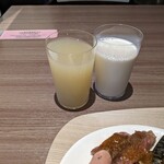 dining SAKURA - グレープフルーツジュースと牛乳