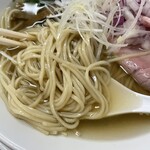 千茶屋 - 「アゴ節塩らーめん」の麺アップ