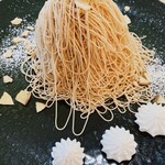 和栗モンブラン＆かき氷 ふわり - 和栗モンブランの迫力のアップ