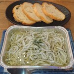 磯丸水産 - しらすアヒージョ