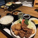 Kouraku - 盛合せ定食(ひと口カツと若鶏唐揚)