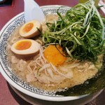 丸源ラーメン - 熟成醤油ラーメン肉そば