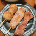 Yakitori Zen - ナンコツ団子、豚バラ、肝炙り♪