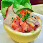 ビストロ ヴァンルージュ - グレープフルーツと海の幸の詰め物