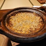 大市 - おこげ ※土鍋の保全を考えて、これ以上は触らずに見るだけ