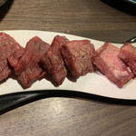 山形黒毛和牛 米沢牛焼肉 仔虎 - 