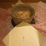 神保町 傳 - 包みを開けると・・。超大吉！（連れ）。ちなみに私は大吉（悲）