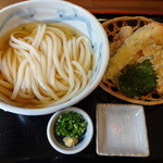 しんぺいうどん - 冷とり650円