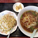 台湾料理 長浜飯店 - ラーメンセット(台湾ラーメン+ニンニク炒飯)