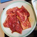 炭火焼肉味道苑 - さほど量は多くない