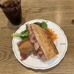 Cafe Kitsune - パリジャン