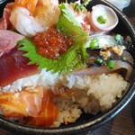 Tsukiji De Dondon - アジが美味しかったですよ。