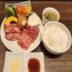 Yakiniku Horumon Ebisutei - 夜定食限定&数量限定 えびす定食（三種盛り or 二種盛り）