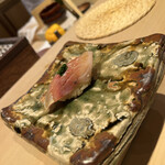 鮨　いの - 愛媛県産のアジは脂が乗ってめっちゃ美味しい。