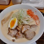 まいにちラーメン - 塩豚骨ラーメン（超大盛）