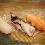 にぎり鮨 一五〇 - 貝三昧（赤貝・鳥貝・帆立）