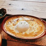 ドリア屋 松栄 - デミグラスソースのドリア+温泉卵