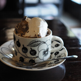 フォノンカフェルーム_0