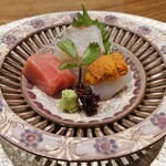日本料理 とくを - お造り 本鮪 真鯛 烏賊 雲丹 山葵 紅蓼 浜防風