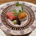 日本料理 とくを - お造り 本鮪 真鯛 烏賊 雲丹 山葵 紅蓼 浜防風