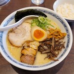 熊本ラーメン ひごもんず - 