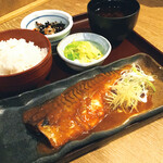 Miso boiled mackerel set