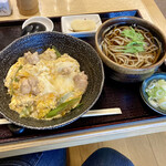 米庵 - ミニ蕎麦・親子丼セット（ご飯半分）