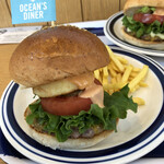 OCEAN'S DINER - 青森アップルバーガー　1,530円