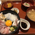 つるや食堂 - 