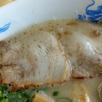 九州筑豊ラーメン 山小屋 - とん塩らーめんのチャーシュー