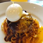 Kokosu - ハンバーグと卵のボロネーゼ