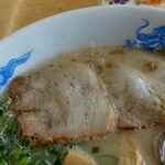 九州筑豊ラーメン 山小屋 - とん塩らーめんのチャーシュー