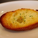 マーニャマーニャ - パスタセットのパン