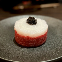 焼肉うしごろ 銀座並木通り店 - 厳選部位とアオリイカのタルタル