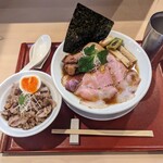 燃えよ麺助 - 