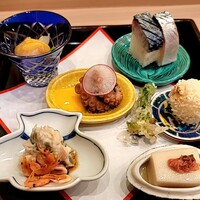 馬車道 大かわ - 蓋を開けて