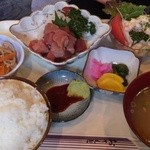 金曜日 - マグロぶつ切り￥800