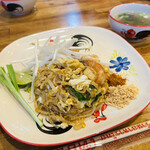 タイレストラン　Thian - バッタイ・スープ