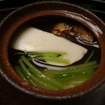京懐石 吉泉 - 山口県産早松茸の土瓶蒸し