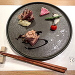 RITO - 《肉料理》米沢豚 固めの部位のホースラディッシュ添えが美味しかったです