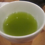 Nihoncha Kimikura - 見てくださいこのお茶の色