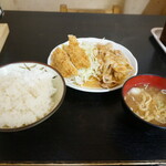 森の茶屋 - 生姜焼き・ササミフライ定食