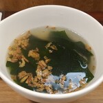キッチン ブルー グローブ - わかめスープのアップ