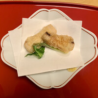 青山浅田 - 中皿：鰆東寺揚げ 行者にんにく