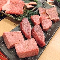 黒毛和牛焼肉 肉處 きっしゃん 西中島総本店 - 