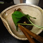 京懐石 吉泉 - 昆布に包まれた蒸し物