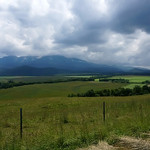 フラテッロ・ディ・ミクニ - 店から緩いスロープを上がると展望台があり大雪山系を望めます。